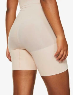 Spanx Higher Power Shorts -Reisi Clothing Shop 121 3004166 2745 SOFTNUDE ALT03