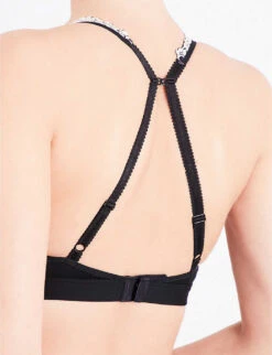 Wacoal Embrace Lace Soft-cup Bra -Reisi Clothing Shop 218 76029603 WA852191NUE BLACK ALT06