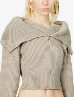 Jacquemus La Maille Risoul Cropped Wool Jumper -Reisi Clothing Shop R03888313 BEIGE ALT04
