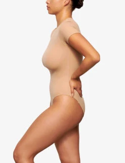 Fits Everybody High-neck Stretch-woven Body -Reisi Clothing Shop R04069068 CLAY ALT02