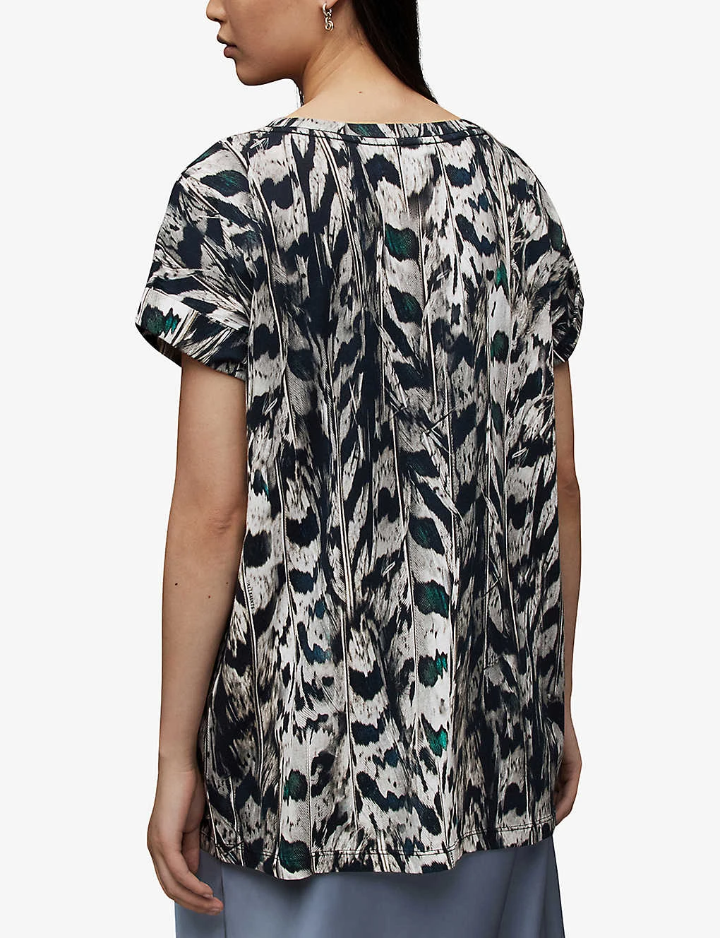 AllSaints Ines Imogen Abstract-print Organic-cotton T-shirt 6 AllSaints Ines Imogen Abstract-print Organic-cotton T-shirt - Image 4