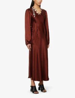 V-neck Flared-hem Woven Maxi Dress -Reisi Clothing Shop R04089685 BROWN ALT02