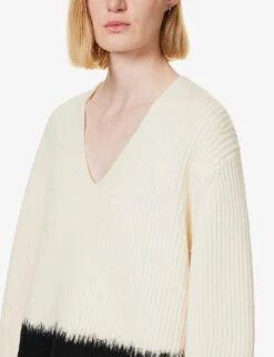 Joseph Contrast Panel Knitted Merino Wool Jumper -Reisi Clothing Shop R04095141 IVORY ALT04