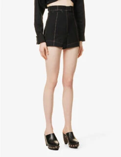 Jacquemus Le Short High-rise Wool Shorts -Reisi Clothing Shop R04107849 BLACK ALT02