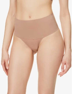 Spanx Undie-tectable Mid-rise Stretch-woven Thong -Reisi Clothing Shop R04126541 CAFEAULAIT ALT04