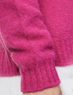 Weekend Max Mara Ghiacci Round-neck Knitted Jumper 11 Weekend Max Mara Ghiacci Round-neck Knitted Jumper -Reisi Clothing Shop R04151240 FUCHSIA ALT04