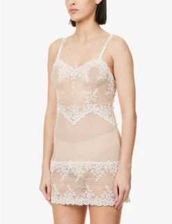 Wacoal Embrace Lace V-neck Stretch-lace Chemise -Reisi Clothing Shop R04155484 NATURALLYNUDEIVORY ALT02