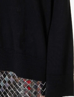 Bottega Veneta Relaxed-fit V-neck Wool Knitted Jumper -Reisi Clothing Shop R04159943 BLACK ALT04