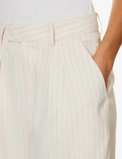 Vivian Striped Woven Shorts -Reisi Clothing Shop R04186471 BEIGEPINSTRIPE ALT04